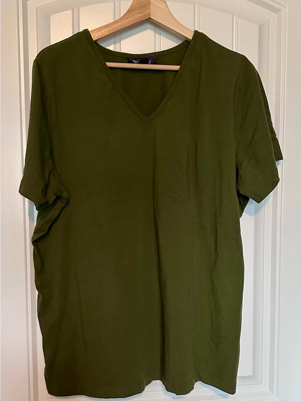 Roaman’s Olive Green V-Neck Tee Stretch Short Sleeve Top